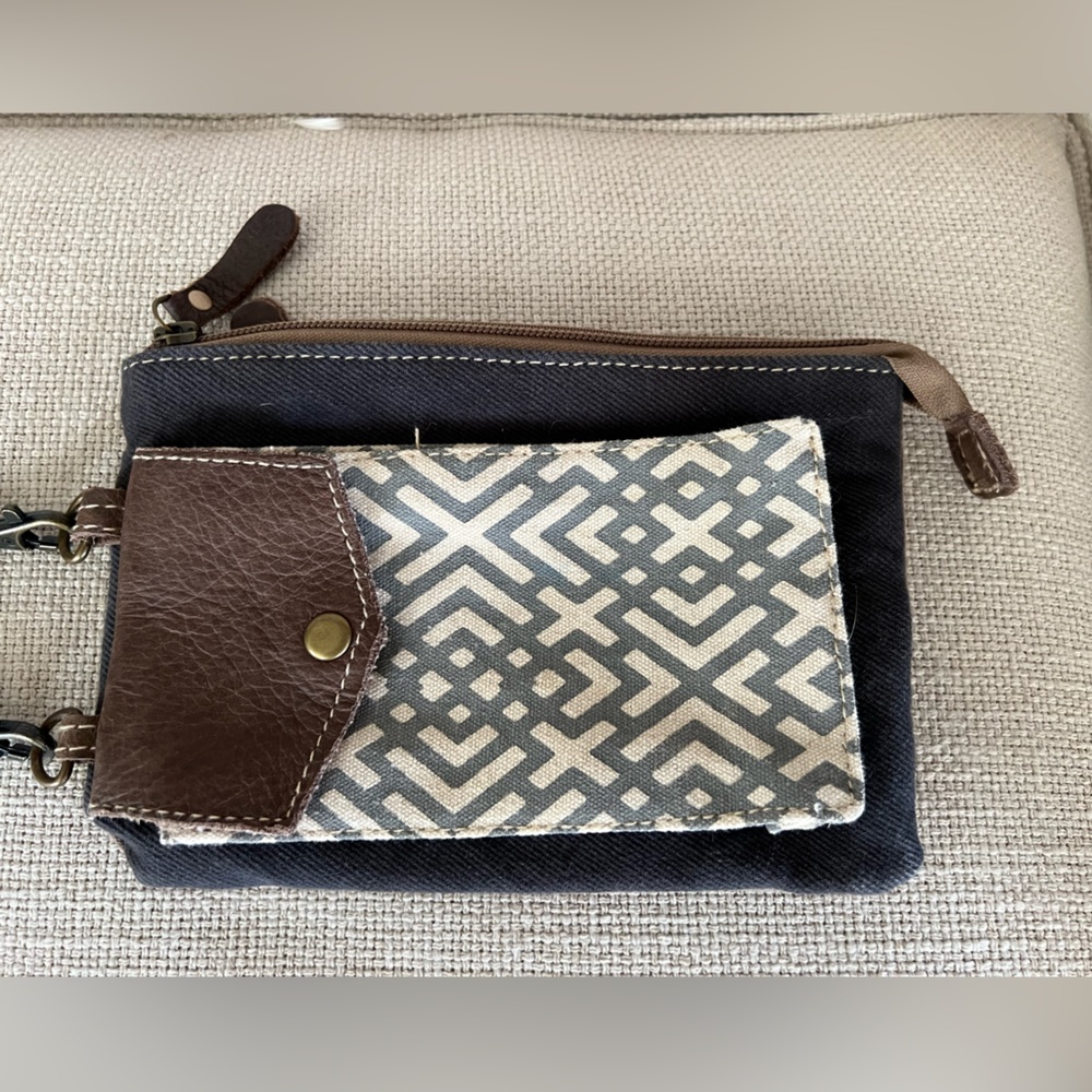 Myra Phone Wristlet